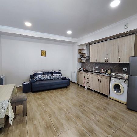 Jermuk Mini Apartment Екстер'єр фото